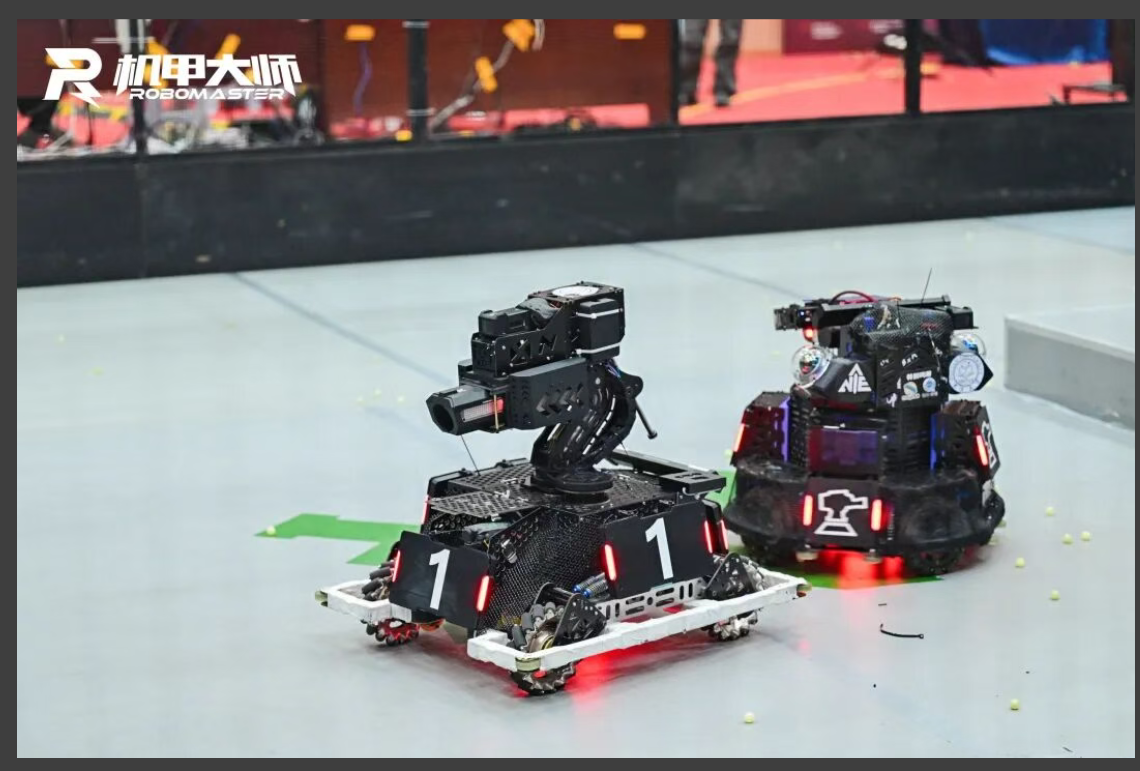 RoboMaster 赛场机器人